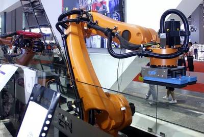 搬运码垛机器人市场迅速扩大: 自动化技术助力人力解放与模具行业升级